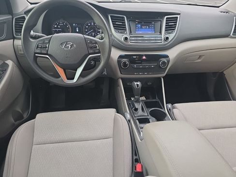Used 2016 Hyundai Tucson SE image 17