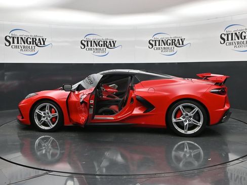 Used 2023 Chevrolet Corvette Stingray Premium Conv w/ Z51 Performance Package RWD image 37