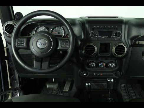 Used 2014 Jeep Wrangler Sport AWD/4WD image 10