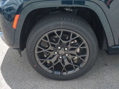 New 2026 Jeep Grand Cherokee L Summit w/ Obsidian Package AWD/4WD image 11