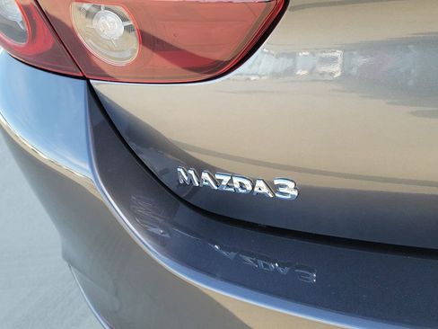 New 2026 MAZDA MAZDA3 2.5 S Sedan w/ Preferred Pkg image 19