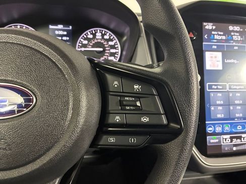 Certified 2025 Subaru Crosstrek 2.0i Premium image 12