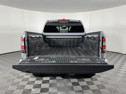 Used 2023 Nissan Frontier PRO-4X w/ Pro-4X Premium Package AWD/4WD image 41