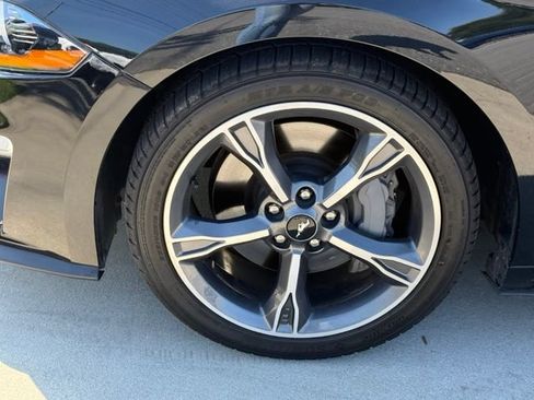 Used 2022 Ford Mustang GT Premium w/ Equipment Group 401A RWD image 8