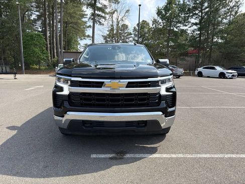 Used 2025 Chevrolet Silverado 1500 LT AWD/4WD image 3