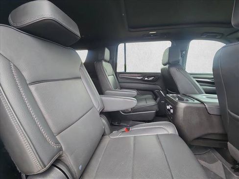 Used 2024 GMC Yukon XL Denali RWD image 18