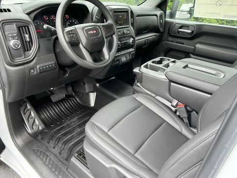 New 2024 GMC Sierra 3500 Pro w/ Convenience Package image 17