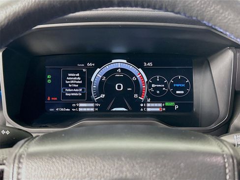Used 2024 Toyota Tundra Platinum AWD/4WD image 4