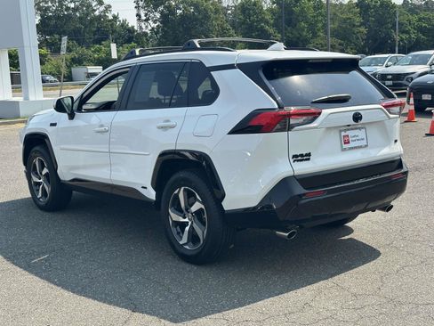 Used 2023 Toyota RAV4 SE w/ Weather & Moonroof Package AWD/4WD image 7