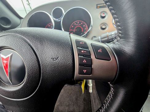 Used 2007 Pontiac Solstice GXP w/ Premium Package image 30