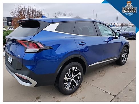 Used 2024 Kia Sportage EX image 7