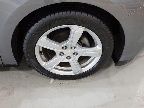 Used 2018 Chevrolet Volt LT w/ LT Driver Confidence Package image 14