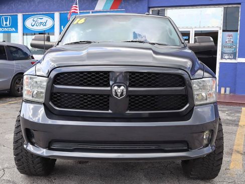Used 2016 RAM 1500 Express RWD image 10