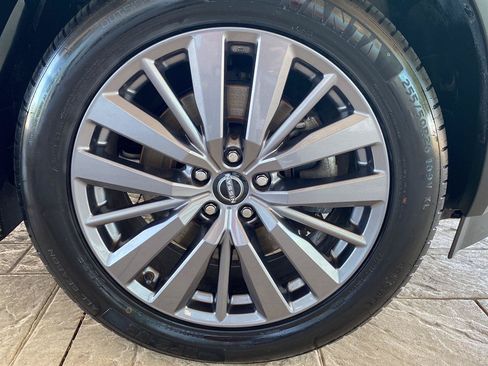 Certified 2023 Nissan Pathfinder SL w/ SL Premium Package AWD/4WD image 13