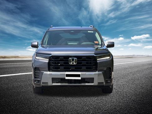 New 2026 Honda Pilot Touring image 8