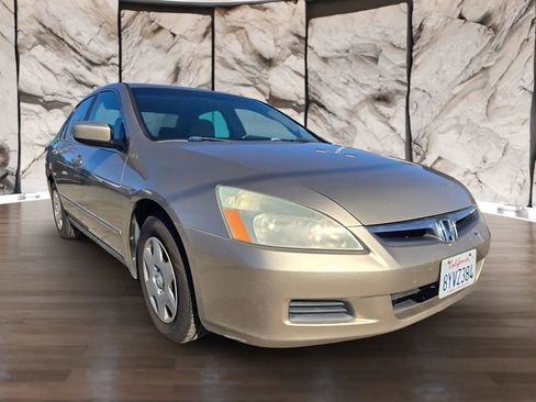 Used 2006 Honda Accord LX image 3