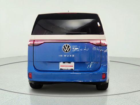 Used 2025 Volkswagen ID. Buzz 1st Edition AWD/4WD image 6