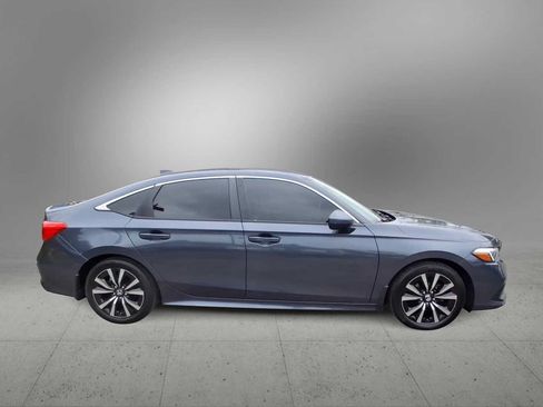 Used 2022 Honda Civic EX image 9