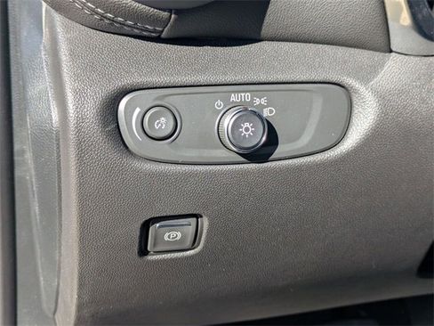 New 2026 Chevrolet Blazer LT image 12