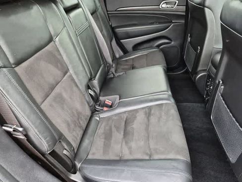 Certified 2022 Jeep Grand Cherokee Laredo X AWD/4WD image 20