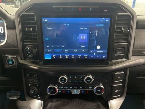 Used 2023 Ford F150 Platinum image 46