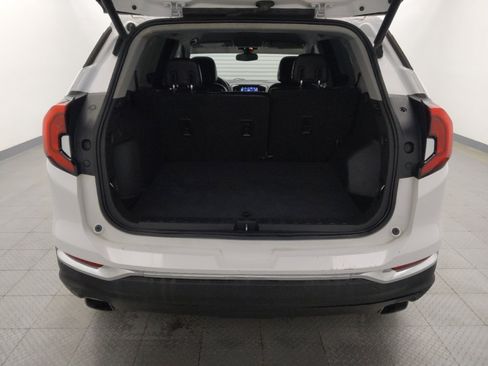 Used 2020 GMC Terrain SLT w/ Preferred Package FWD image 28