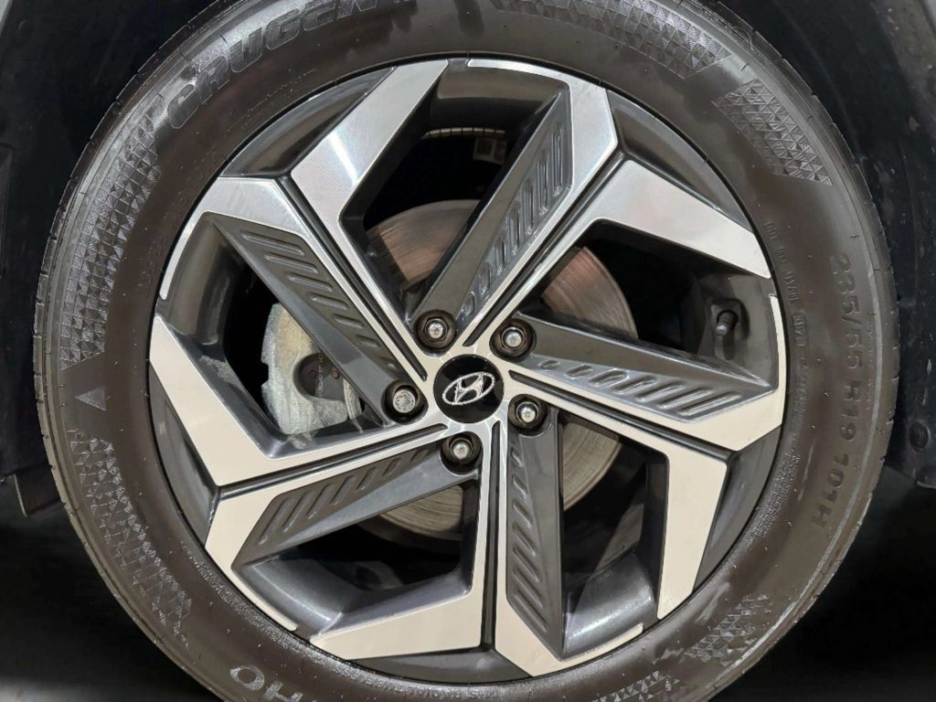 Used 2024 Hyundai Tucson Limited FWD image 29