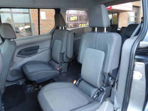 Used 2022 Ford Transit Connect XLT image 10