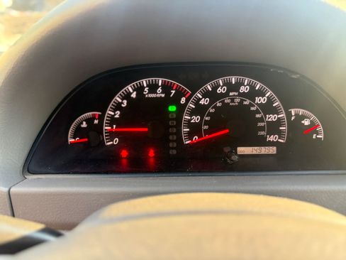 Used 2006 Toyota Camry XLE FWD image 34