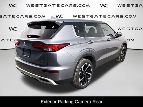 Used 2024 Mitsubishi Outlander SE image 8