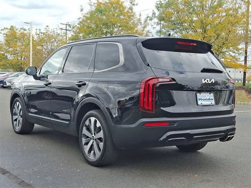 Used 2022 Kia Telluride EX w/ EX Premium Package image 19