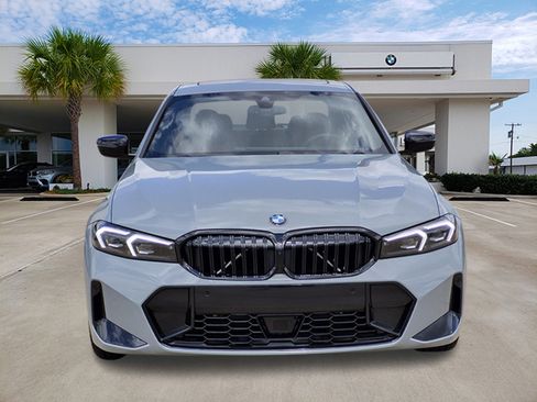 New 2026 BMW 330i Sedan w/ M Sport Package RWD image 2