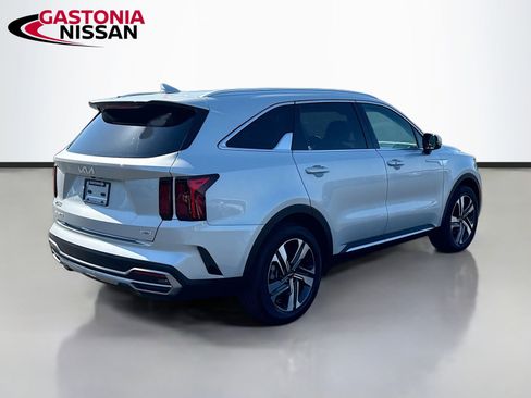 Used 2023 Kia Sorento EX AWD/4WD image 9