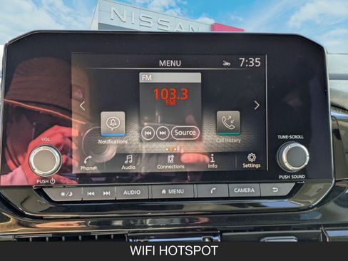 New 2025 Nissan Pathfinder SV image 18