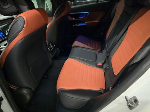 Used 2025 Mercedes-Benz GLC 300 4MATIC w/ AMG Line image 30