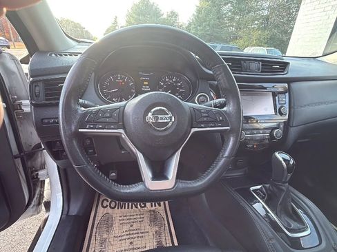 Used 2017 Nissan Rogue SL w/ SL Premium Package image 63