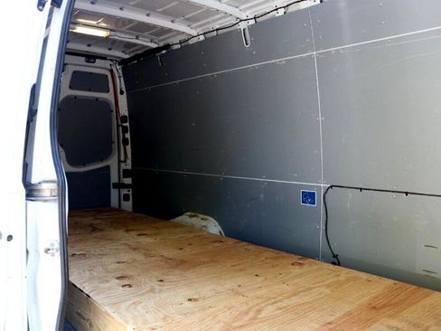 Used 2010 Mercedes-Benz Sprinter 3500 image 13