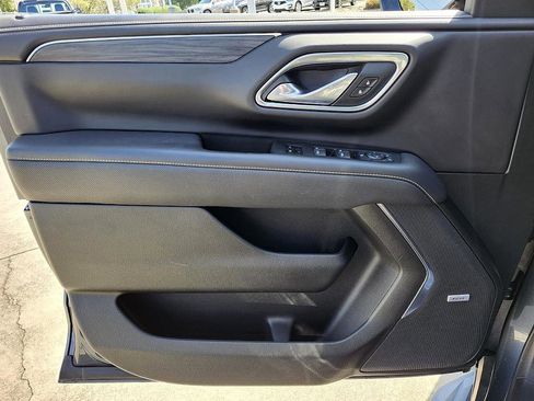 Used 2021 GMC Yukon SLT image 30