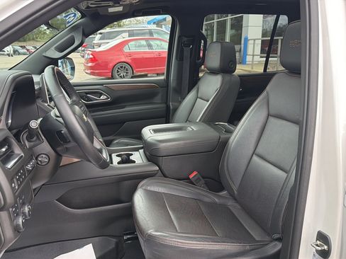 Used 2023 Chevrolet Tahoe High Country AWD/4WD image 15