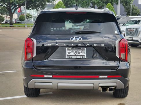 Used 2023 Hyundai Palisade SEL FWD image 6