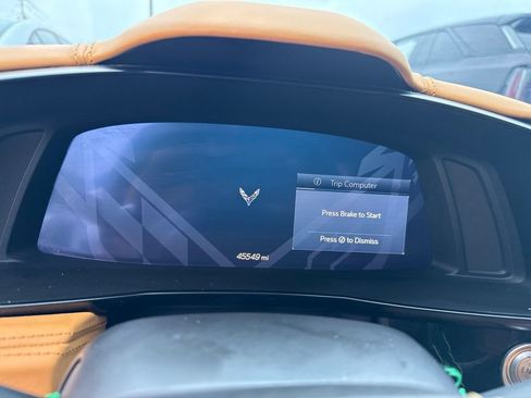 Used 2021 Chevrolet Corvette Stingray Premium Cpe w/ Z51 Performance Package RWD image 5