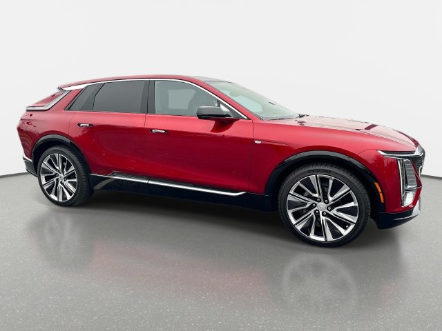 Certified 2024 Cadillac Lyriq Luxury w/ LPO, Floor Liner Package AWD/4WD image 7