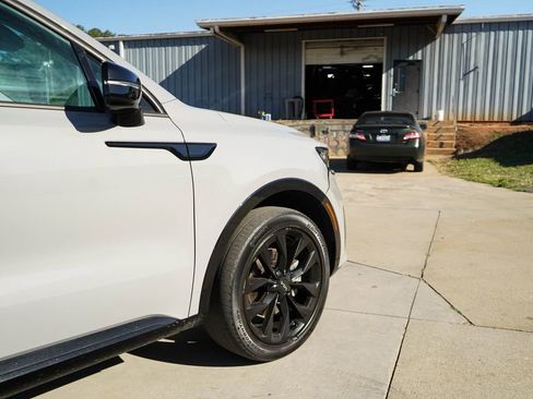 Used 2022 Kia Sorento SX AWD/4WD image 19