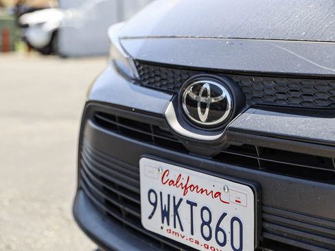 Certified 2024 Toyota Corolla LE FWD image 13