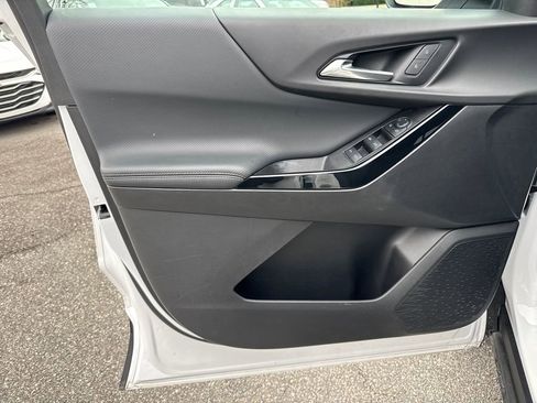 Certified 2025 Chevrolet Equinox LT image 11