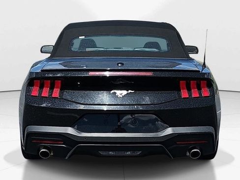 Used 2025 Ford Mustang Premium RWD image 4