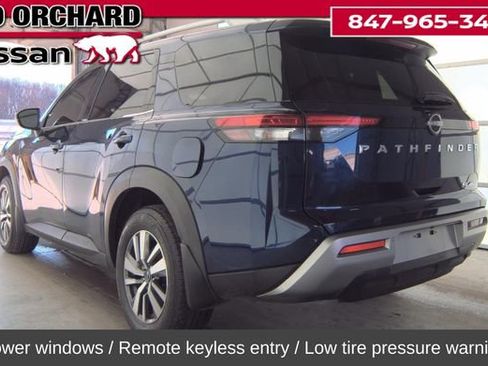 Used 2024 Nissan Pathfinder SL image 6