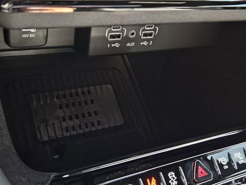 New 2026 Jeep Grand Wagoneer 4WD image 23