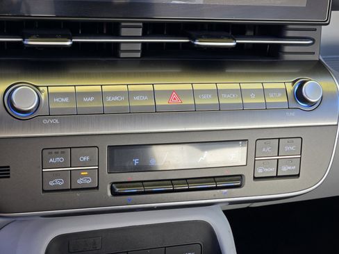 Used 2024 Hyundai Kona SEL image 20