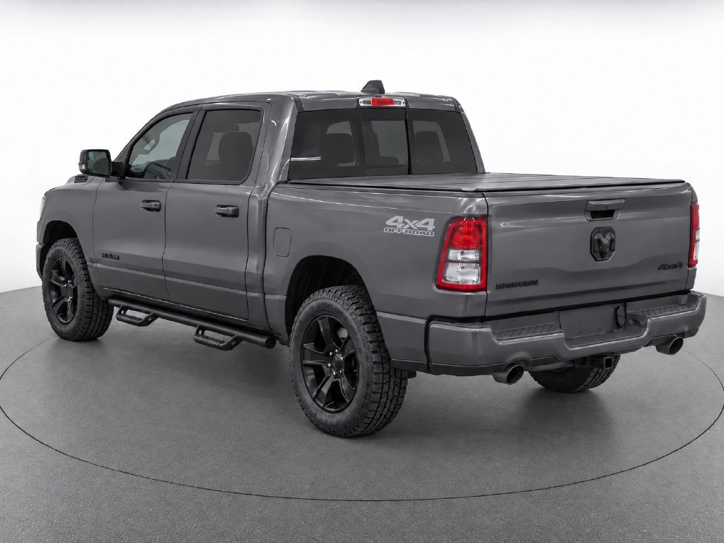 Used 2021 RAM 1500 Big Horn AWD/4WD image 3